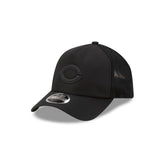 Cincinnati Reds 2026 Batting Practice Black 9FORTY APEX Trucker Hat
