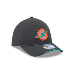Miami Dolphins 2026 Sideline Cold Weather 9FORTY M-Crown Snapback Hat