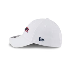 Connecticut Huskies Optic White 39THIRTY Stretch Fit Hat