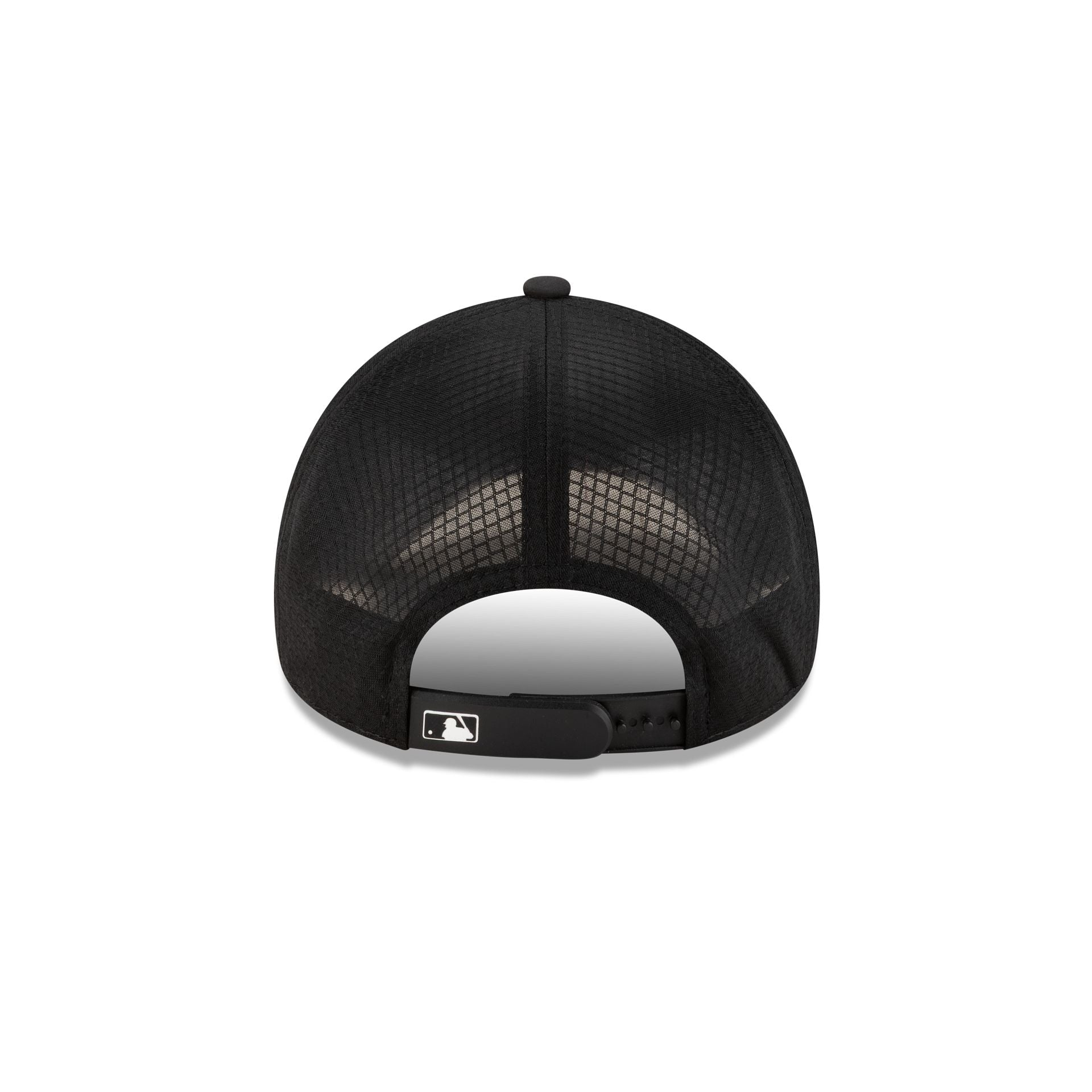 Atlanta Braves 2026 Batting Practice Black 9FORTY APEX Trucker Hat