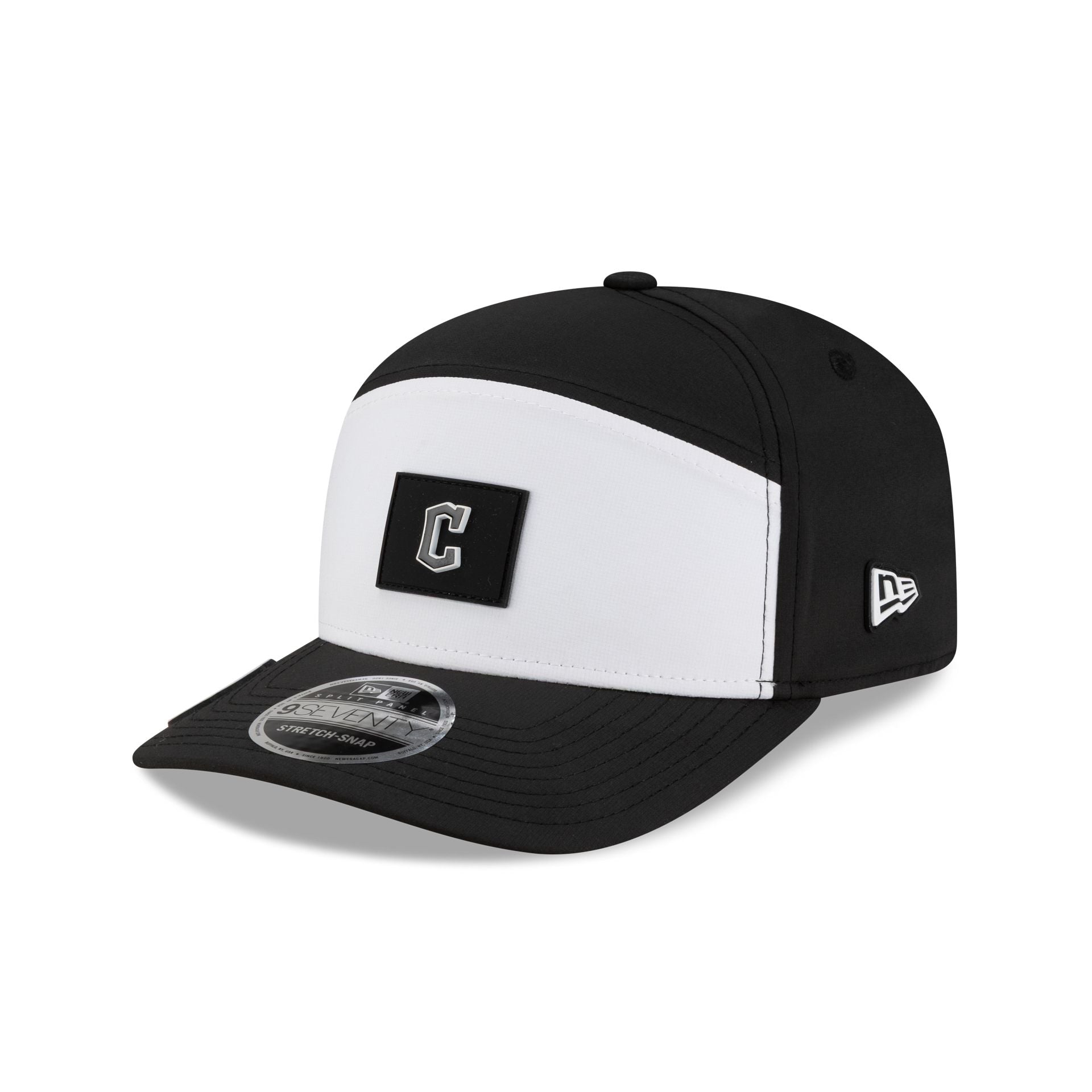 Cleveland Guardians 2026 Clubhouse Black & White Split Panel 9SEVENTY Stretch-Snap Hat