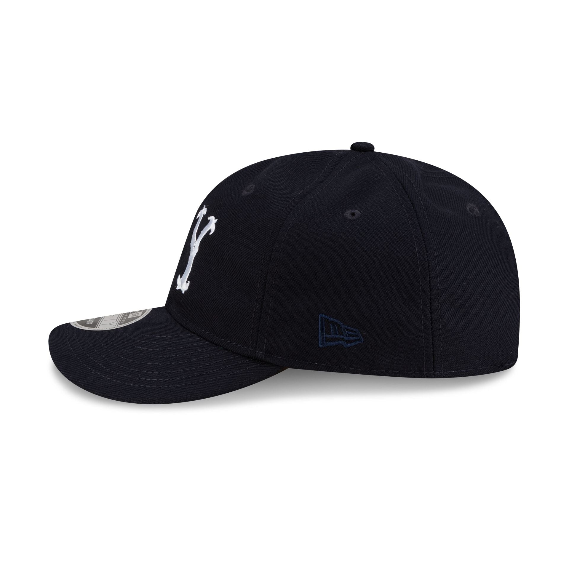 Aim�� Leon Dore New York Highlanders Navy Retro Crown 9FIFTY Strapback Hat