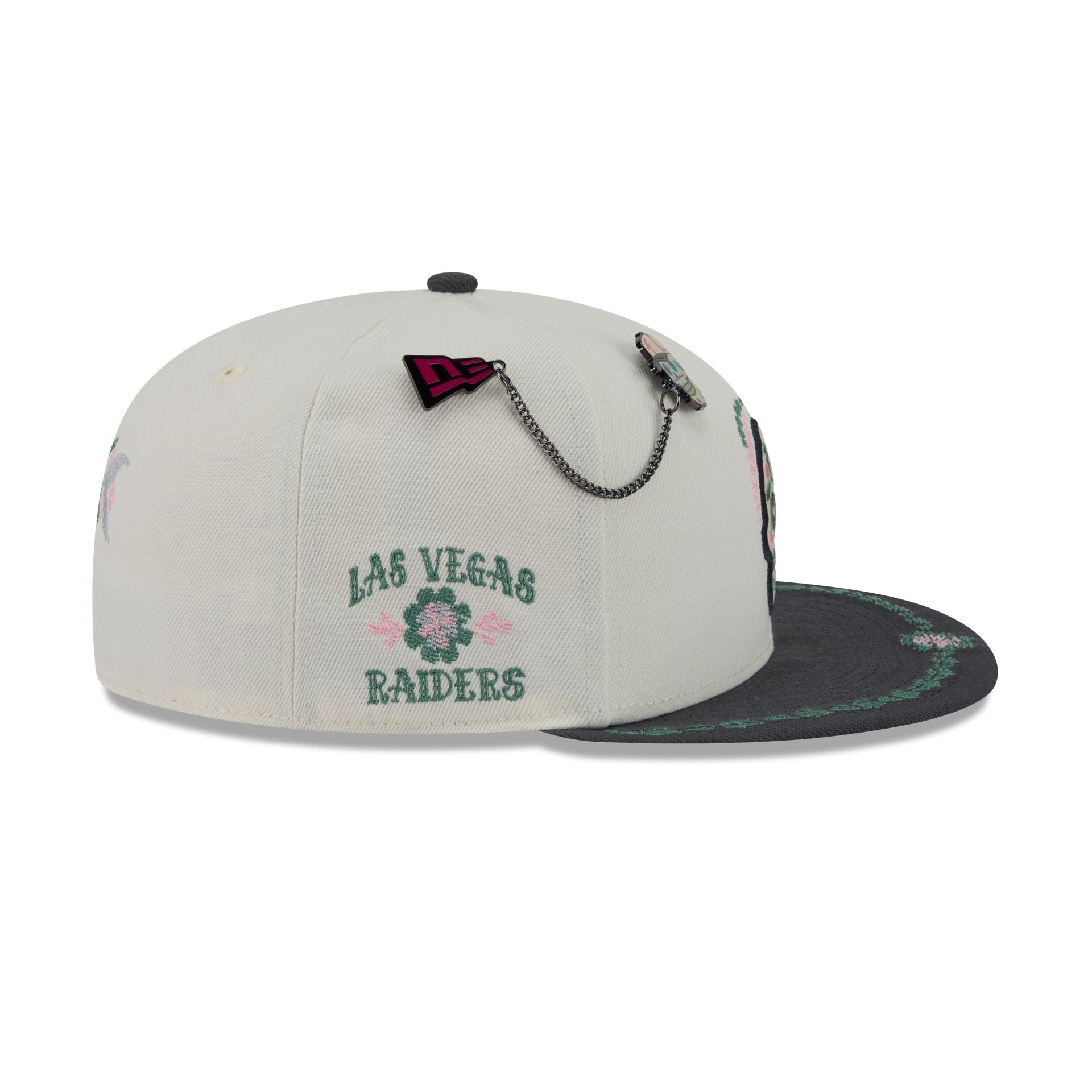 Las Vegas Raiders Day of the Dead Chrome White 59FIFTY Fitted Hat