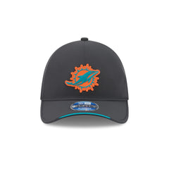 Miami Dolphins 2026 Sideline Cold Weather 9FORTY M-Crown Snapback Hat
