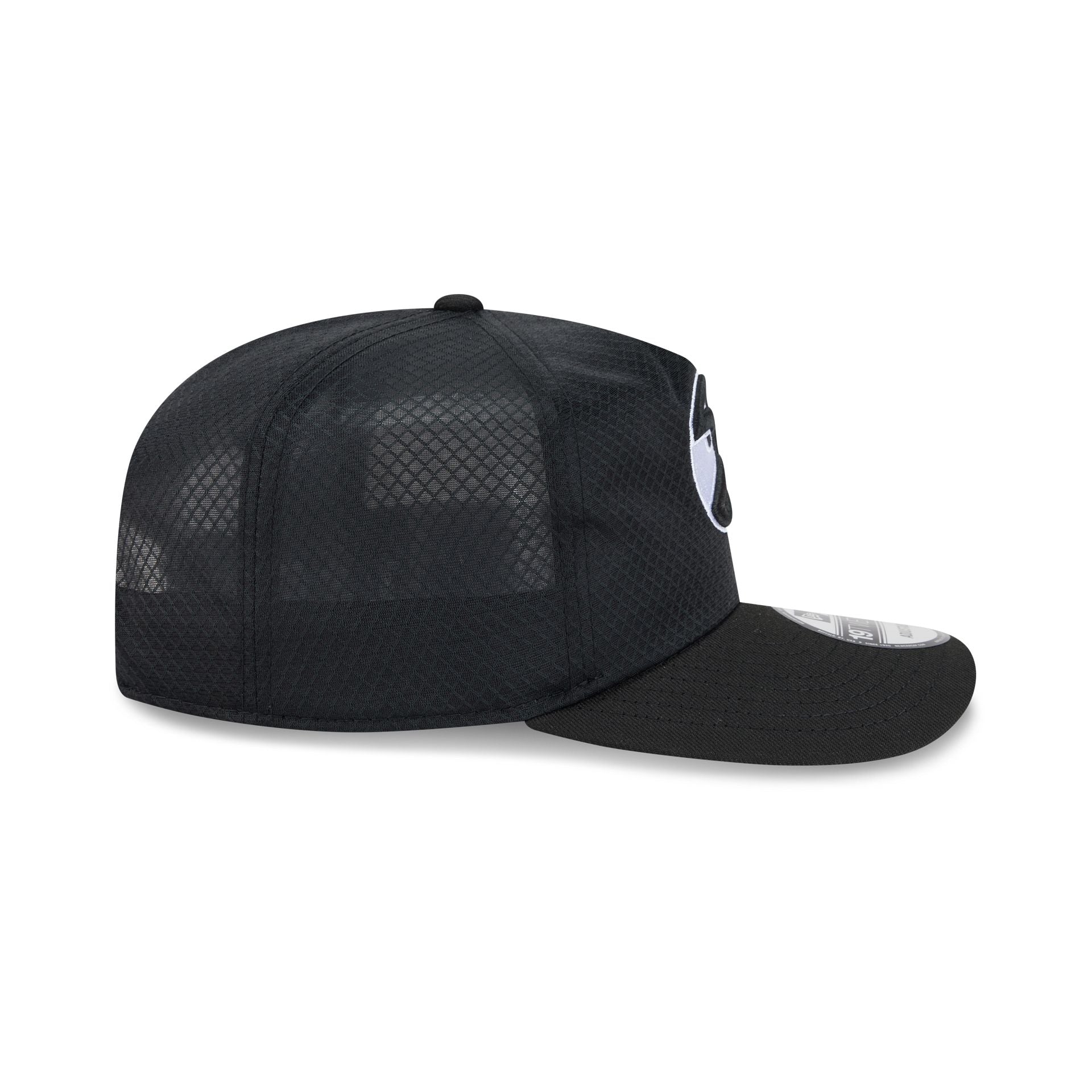 Atlanta Hawks Black & White Mesh 19TWENTY Trucker Hat