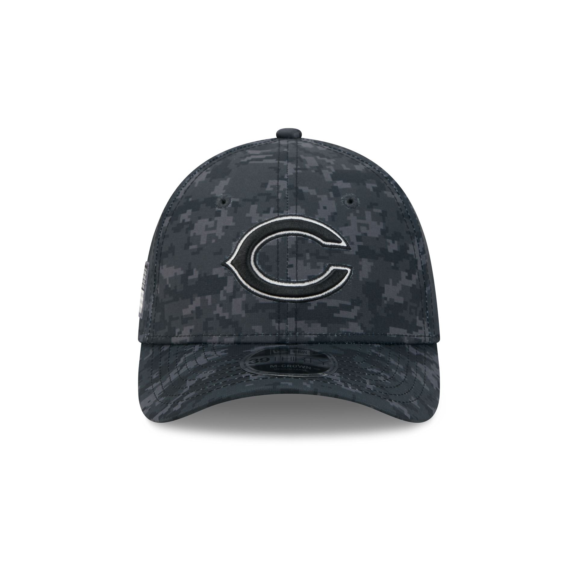 Chicago Bears 2026 Salute to Service 39THIRTY M-Crown Stretch Fit Hat