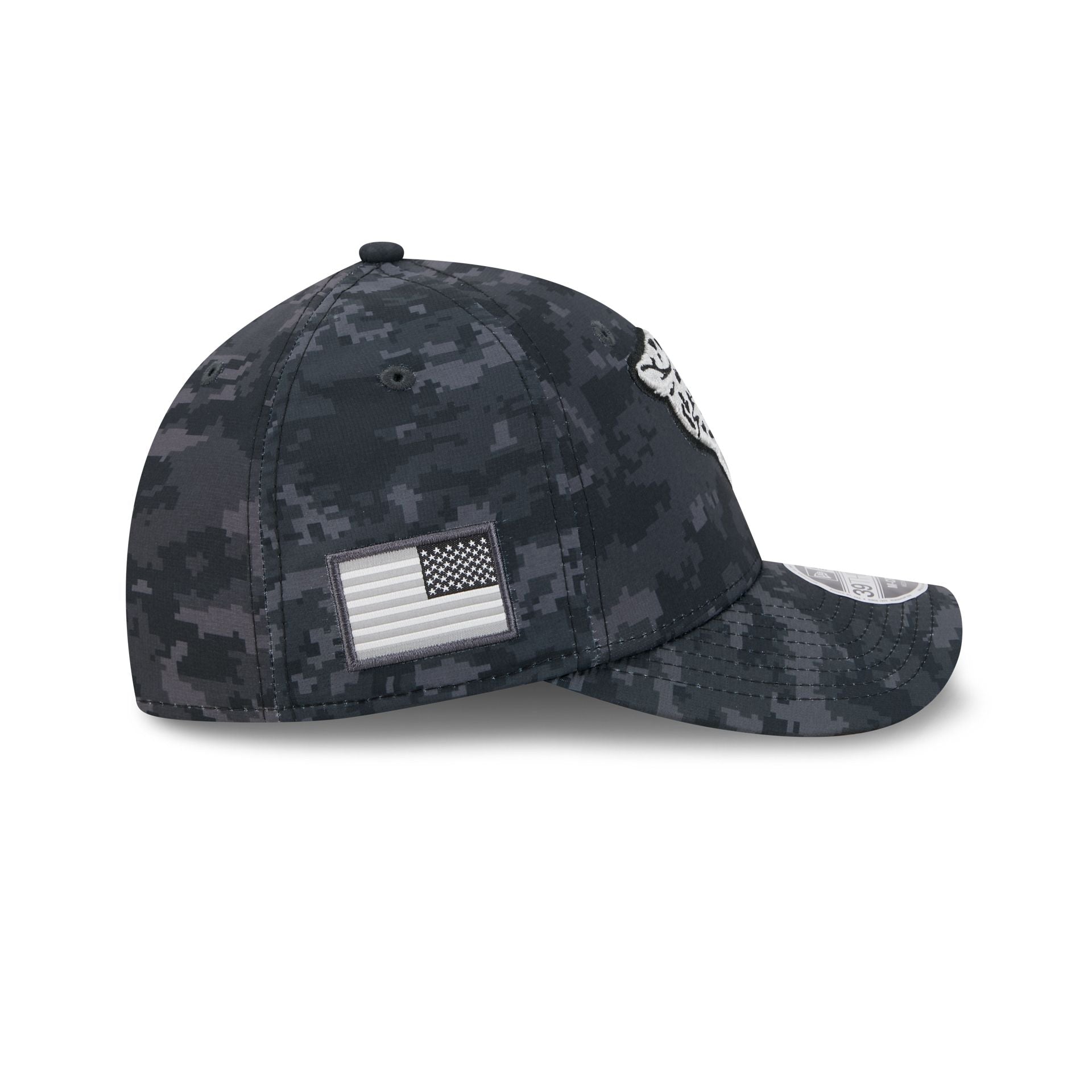 Jacksonville Jaguars 2026 Salute to Service 39THIRTY M-Crown Stretch Fit Hat