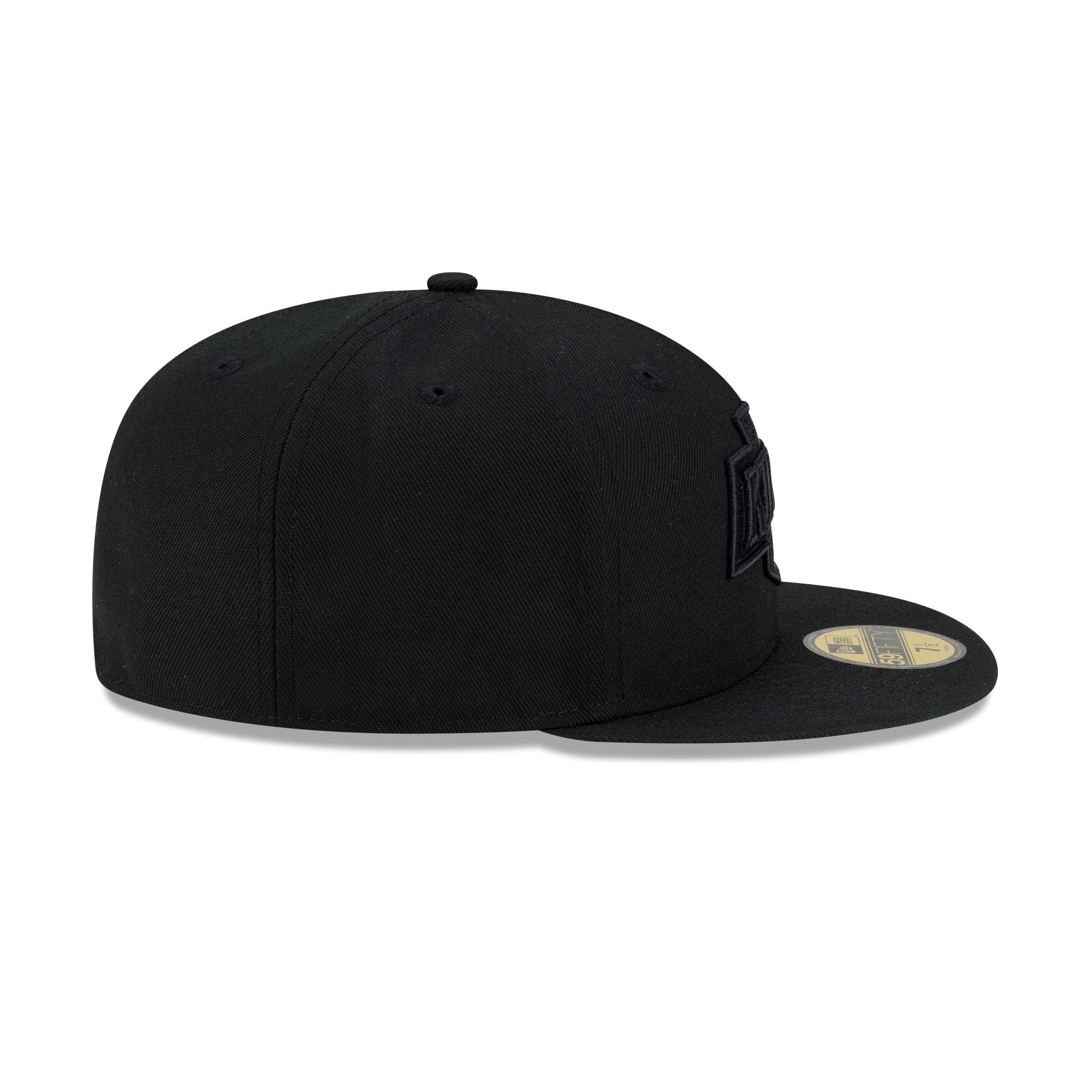 Los Angeles Kings Black on Black 59FIFTY Fitted Hat
