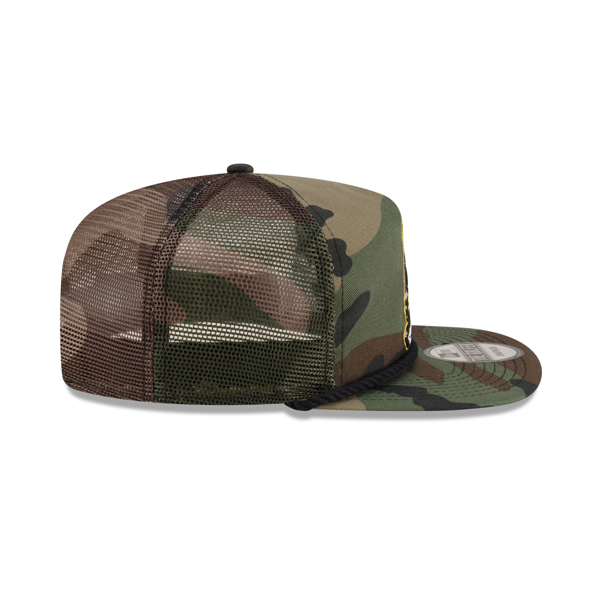 East Carolina Pirates Camo Golfer